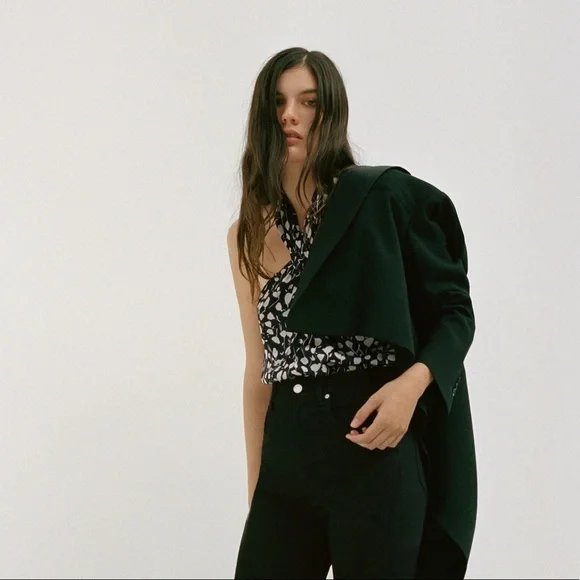 4FFDAB2E-3820-4D90-8702-0B5D8E4C6710